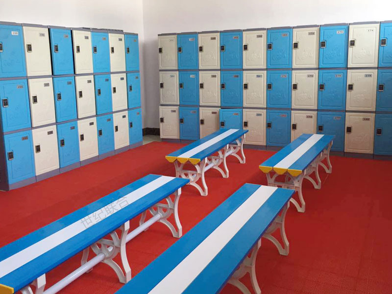 解決方案：三層柜石墨藍+玉脂白+感應(yīng)鎖+ABS長條凳