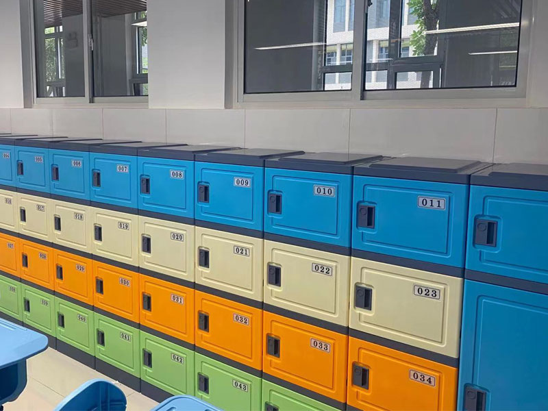 解決方案：學生柜石墨藍等多色搭配+拉手